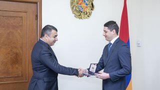 ՀՀ քննչական կոմիտեի մի շարք աշխատակիցներ պարգևատրվել են Քննչական կոմիտեի 10-ամյա հոբելյանի կապակցությամբ